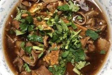 地道的老北京滷煮火燒