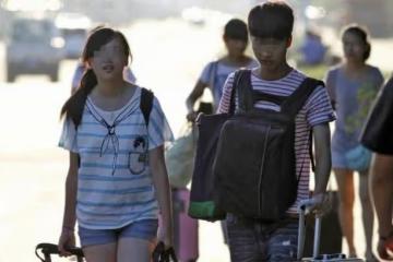 兒媳回娘家養胎，兒子每月給岳母五千，婆婆：接回來，我免費照顧