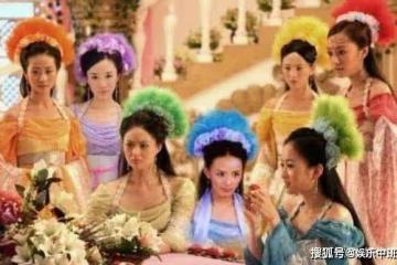 《歡天喜地七仙女》15年後,男主淪為路人,男配卻搭檔趙麗穎翻紅