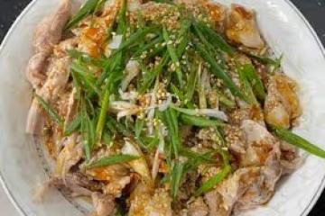 蔥油手撕雞