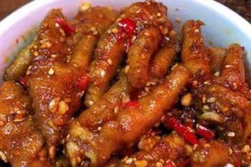 賣了十幾年雞爪的阿姨教我做的蒜香雞爪