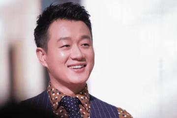 為何一夜成名的佟大為,15年一夜清白,獨自寵著關悅?