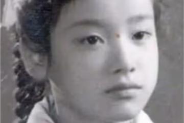 1983年春晚走紅後移居海外，56歲患癌去世，臨終才說出自己的身世