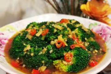 5分鐘濃郁蒜蓉西蘭花
