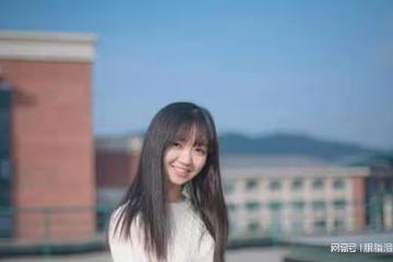 第一次到男友家做客，嫂子給我塞了一張紙條，上面寫著兩個字快走