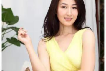 有港劇一姐之稱的她，為何在當紅時嫁跑龍套的，現在丈夫事業有成
