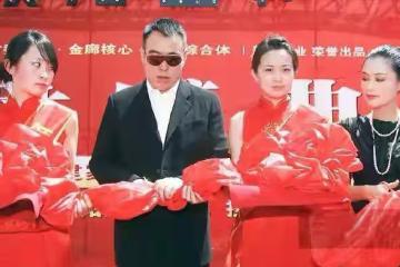 陳紅純天然顏值太能打，穿黑色連衣裙配珍珠項鍊，真正人間富貴花