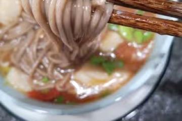 （低脂飽腹）番茄龍利魚蕎麥麵