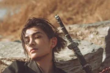 新版《笑傲江湖》中超高顏值的東方不敗，如今逆襲成為霸道總裁了