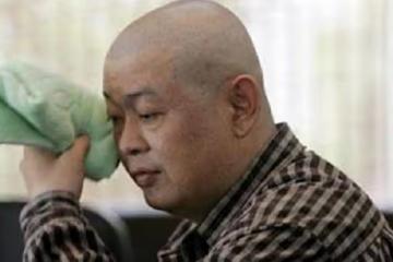 15年前,演員傅彪抽完生命中最後一支煙,給妻子打電話說:對不起