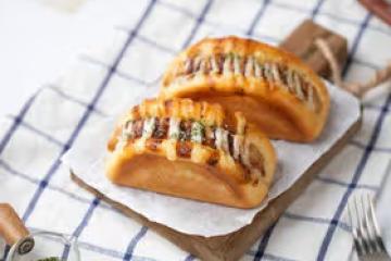 出爐就秒光！黑椒豬排麵包！
