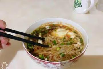 感冒了就超級想吃的酸湯麵