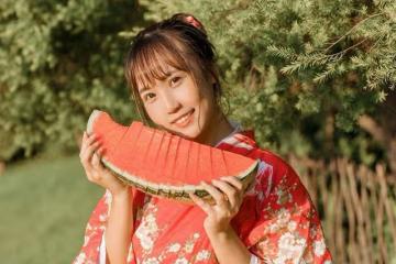 與外甥共浴、出軌前男友，看這位曾經的早安少女如何「花式作死」