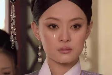 甄嬛傳:溫實初哭著送走死去的眉莊,誰注意到他對甄嬛說什麼?
