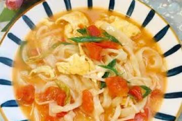 十分鐘搞定的「西紅柿雞蛋湯麵」
