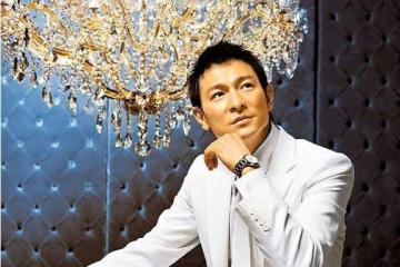 劉德華默默做慈善27年，身家資產上億元的他，為何不幫貧民窟姐姐