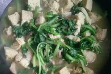 凍豆腐燉小白菜