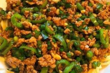 尖椒肉沫打滷面