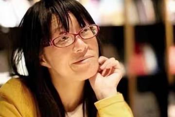 楊姠策放飛自我,請來美女為神農架代言,網友:不如於修華