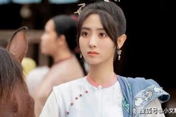 《飛狐外傳》胡斐喜歡程靈素嗎？《飛狐外傳》程靈素死的那一段原文在第幾章