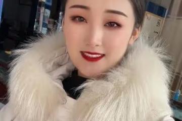 借大衣哥名氣成百萬網紅，陳亞楠現在分手，對百萬彩禮隻字不提