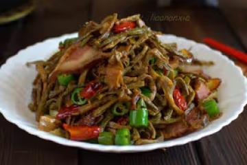 干豆角炒臘肉