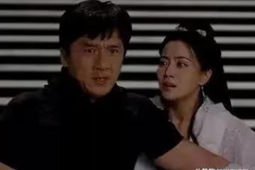 金喜善昏迷不醒,立即被抱到房間,兩個小時後來說:幸好來得及