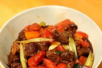 川味紅蘿蔔燒牛肉