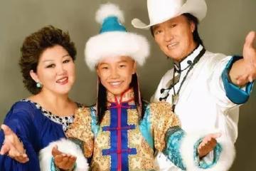 吉祥三寶14年後:爸爸去世,媽媽隱退,演女兒的英格瑪模樣大變