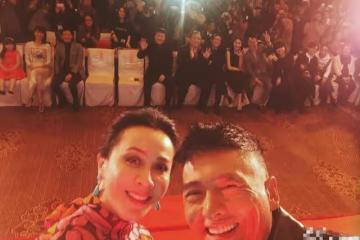 周潤發劉嘉玲的友誼太深厚，結婚多年仍一同遊山玩水，太羨慕了！