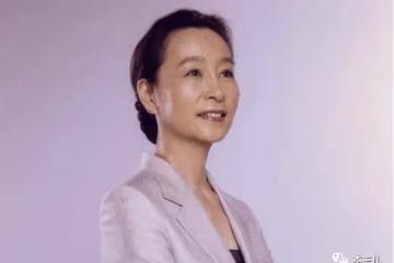 「國民母親」奚美娟：39歲產子，遭前夫劈腿，獨自撫養兒子27年