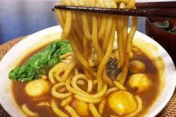好一碗「咖喱魚丸粗面」
