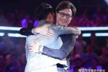 當年汪峰親手把他淘汰,如今他卻滿世界開演唱會,網友:好尷尬