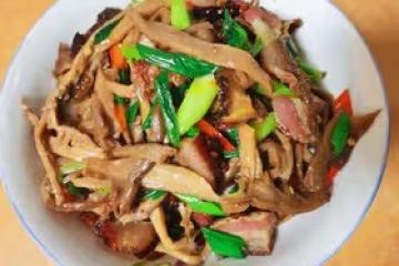 煙筍炒臘肉