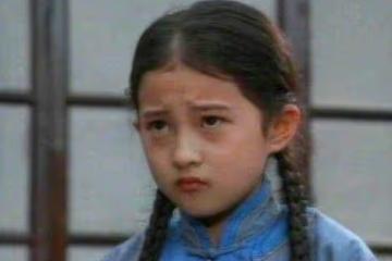 8歲被瓊瑤看中成為一線小演員，成名後卻退圈，最後成了北大學霸