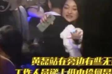 從「零差評」主持人到「老賴之子」,何炅就這樣改寫了自己的結局