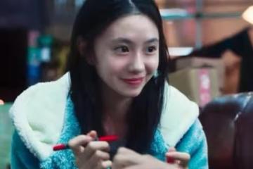 13歲喂豬,一夜爆紅後被張藝謀勸退娛樂圈,36歲的魏敏芝如何了?