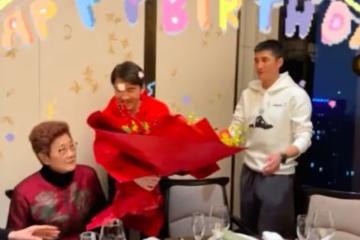 水滸林沖是胡兵親哥哥？兩人一同為八旬老母慶生，兄弟倆太孝順了