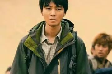 《萬里歸途》的原型事件是什麼？為啥不讓成朗用左手摸小孩的頭？
