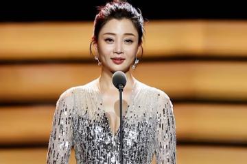演員尹濤：前夫被判入獄，42歲的她宛如少女，感情狀況至今仍是個謎