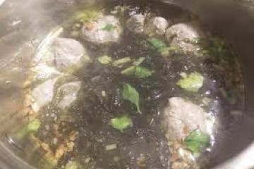 紫菜牛肉丸湯，多一步超香