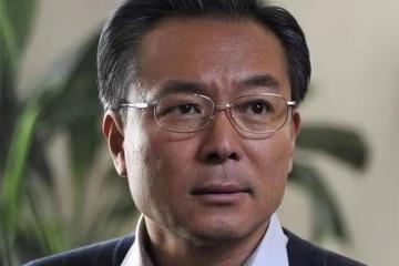 謝園:與17歲的妻子相戀22年,緋聞為零,死後,寡婦的痴情讓她淚流滿面