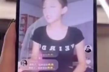小伊伊自爆與牌牌琦相識於KS視頻，他上來就叫我女神，加個VX！杜鳳斥責黑粉，不搭理你們卻越來越猖狂！