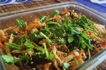 涼拌手撕雞胸