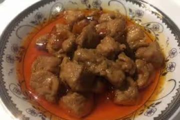 本幫辣肉麵澆頭