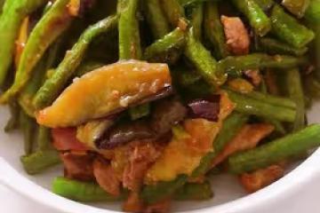 家庭版茄子燒豆角（少油，完美地解決了茄子吸油問題）