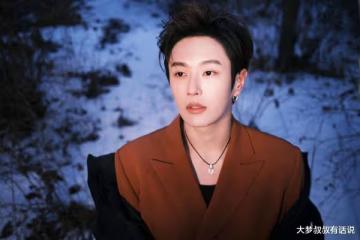 糗歪！站姐拍上班路「集體認錯人」李汶翰看粉絲PO照反問：這誰
