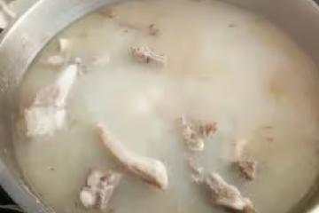 羊湯（不用添加劑，湯也呈奶白色的訣竅）