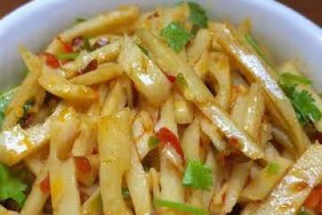 我媽的拿手菜！！熗拌藕絲！酸辣脆爽！