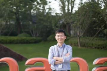 高顏值科學家拒絕留洋，被稱為「半導體奇女子」，成長經歷很任性